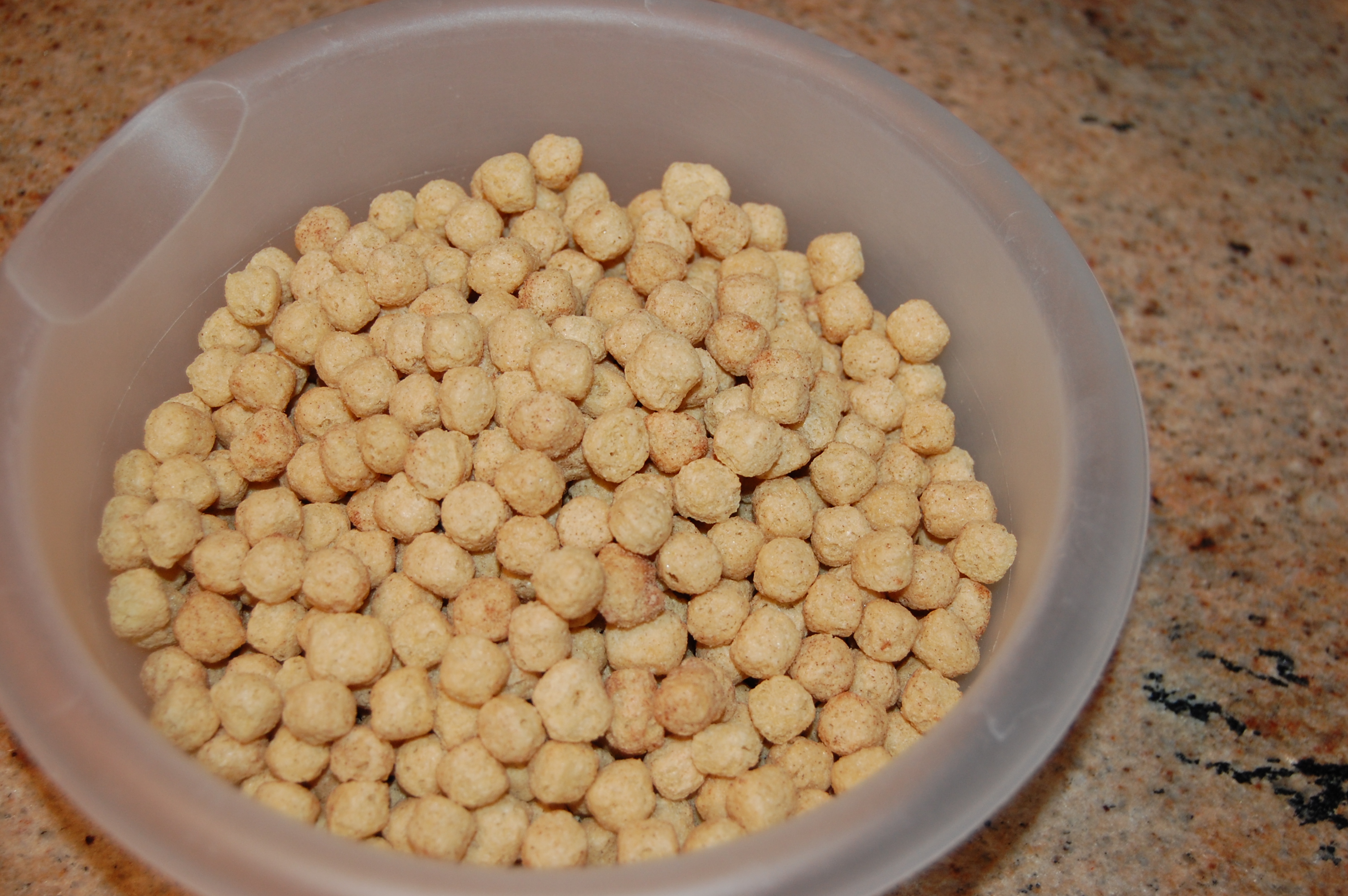 Cap'n Crunch's Cinnamon Roll Crunch Cap'n Crunch's Cinnamon Roll Crunch
