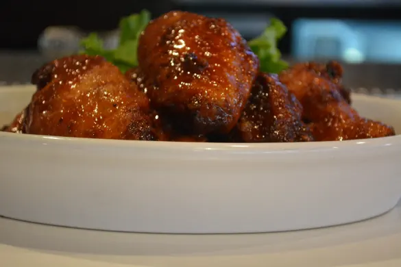 Sriracha Thai Wings at Slater's 50/50